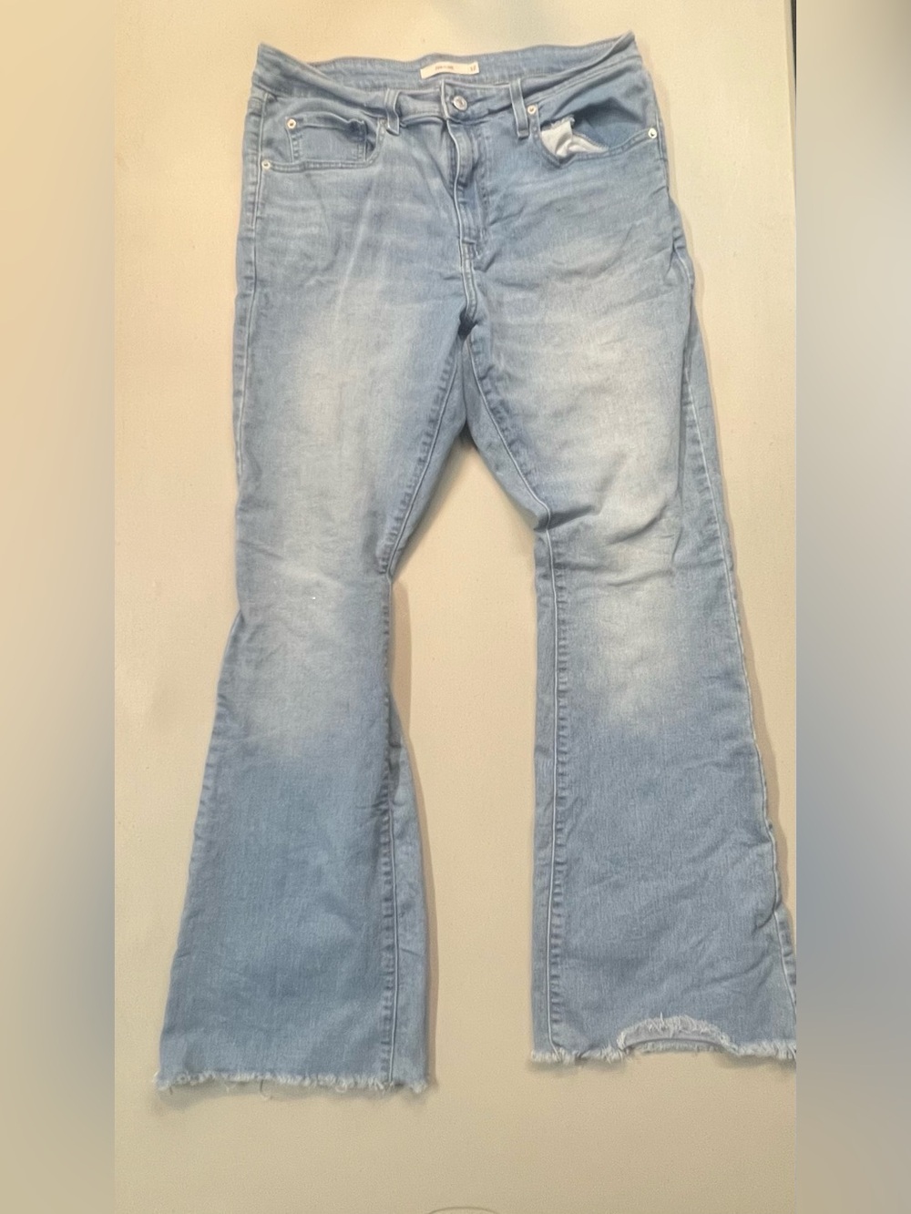 Levi’s 726 Flare Women’s Jeans Size 32 Light Wash Mid Rise Frayed Hem Stretch